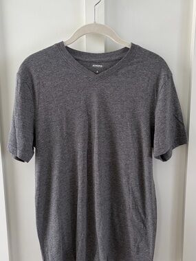 Sonoma Men’s Heather Gray V-Neck T-Shirt | Size Small | Casual Tee
